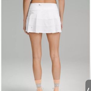 New lululemon skirt! Nothing wrong with it, bought two and can’t return anymore